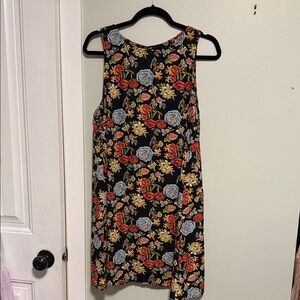 Glamorous Black Mini Dress with Multicolor Floral Pattern - Shift Style - Med